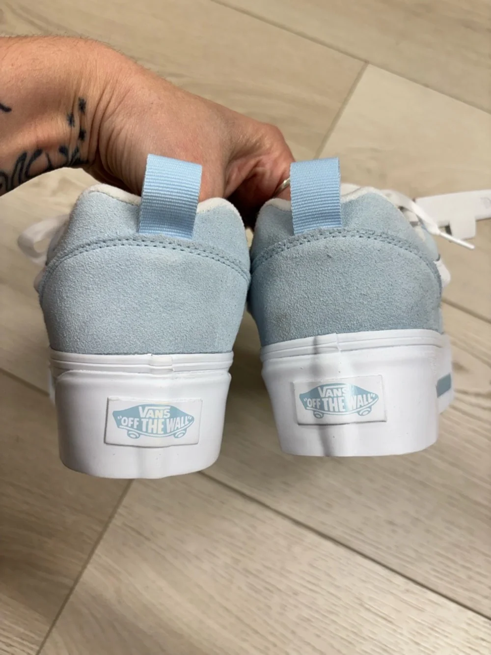 New Vans Knu Stack Vintage Satin Platform Sneakers - Picture 6 of 8